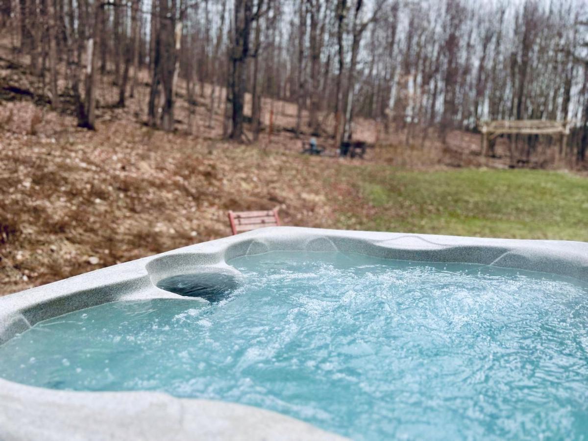 Cozy Cottage With Jacuzzi And Fire Pit And Reading Nook! Livingston Manor 외부 사진