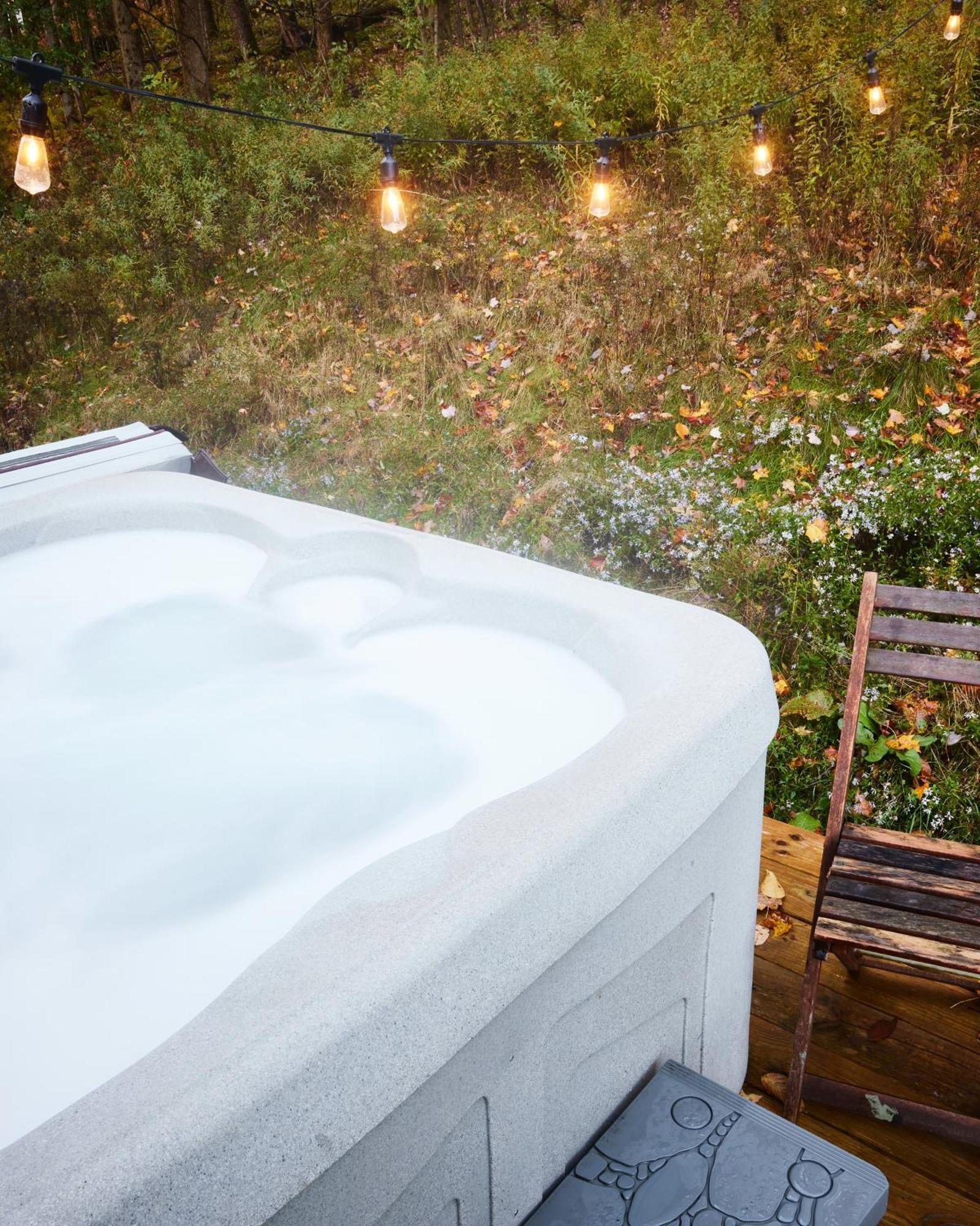 Cozy Cottage With Jacuzzi And Fire Pit And Reading Nook! Livingston Manor 외부 사진