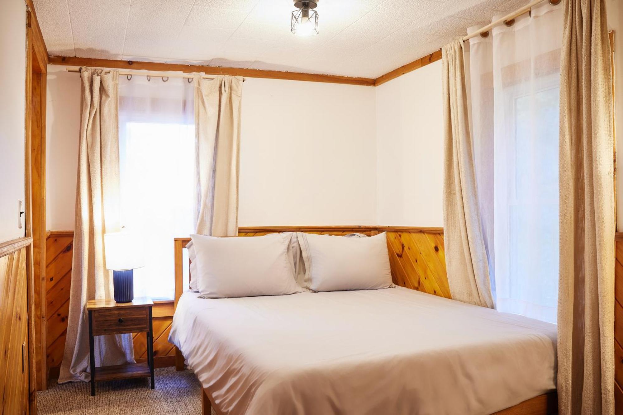 Cozy Cottage With Jacuzzi And Fire Pit And Reading Nook! Livingston Manor 외부 사진